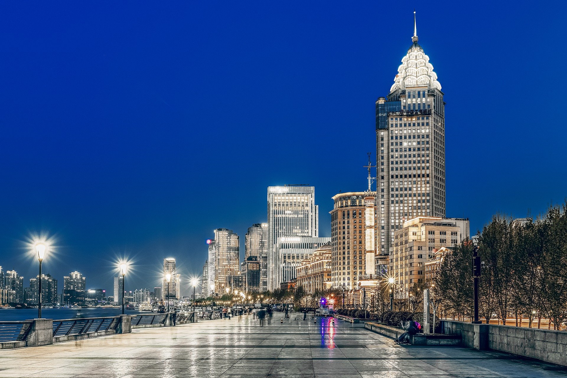 Spring源码解析：@Autowired，@Value需要的值是如何被注入的？（AutowiredAnnotationBeanPostProcessor）